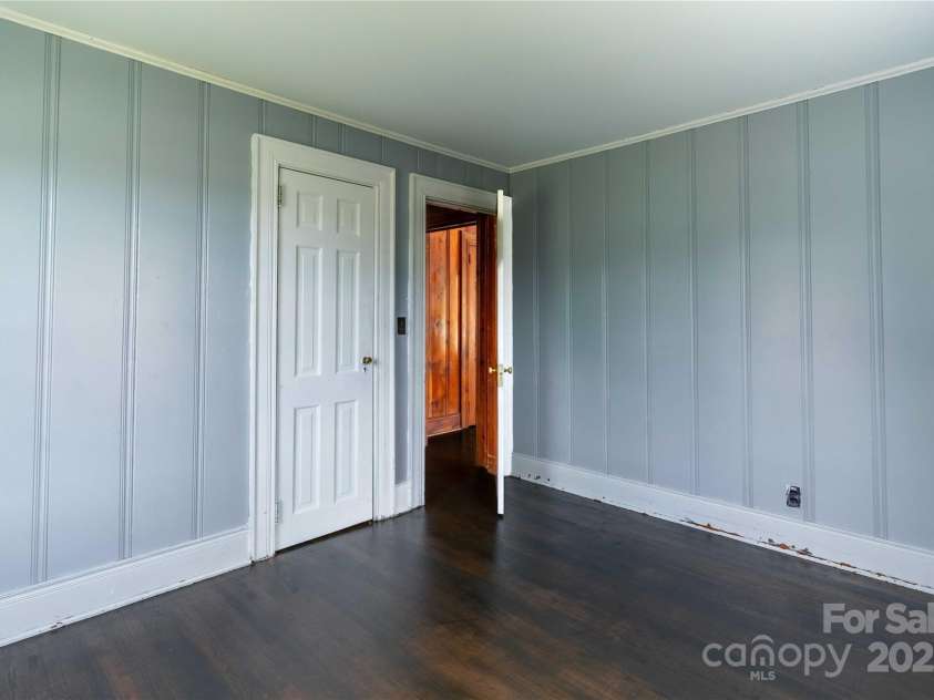 103 Madison Street, Marion, NC 28752.  MLS# CAR4258355, YatesRealty ID 14801. 