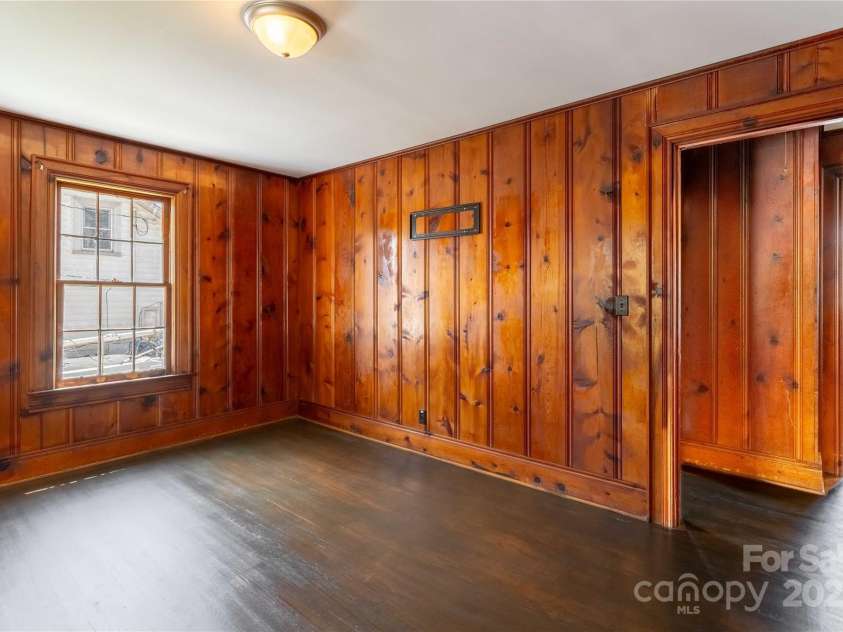 103 Madison Street, Marion, NC 28752.  MLS# CAR4258355, YatesRealty ID 14801. 