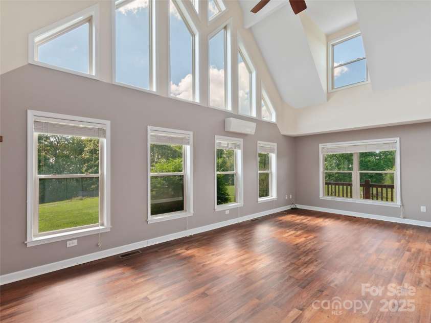 715 Windswept Ridge Road, Canton, NC 28716.  MLS# CAR4279065, YatesRealty ID 14802. 