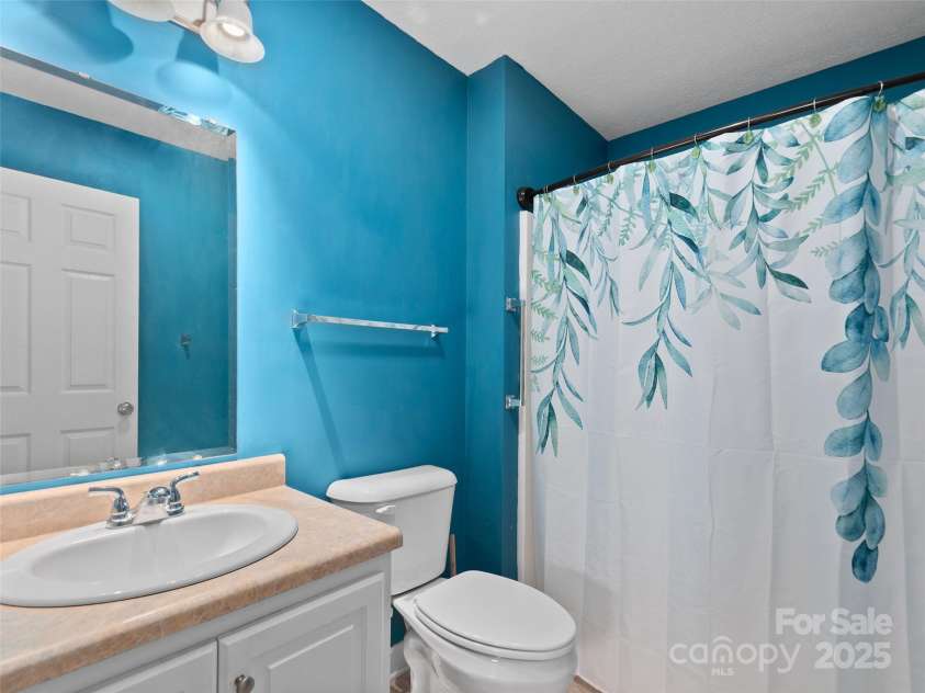 715 Windswept Ridge Road, Canton, NC 28716.  MLS# CAR4279065, YatesRealty ID 14802. 