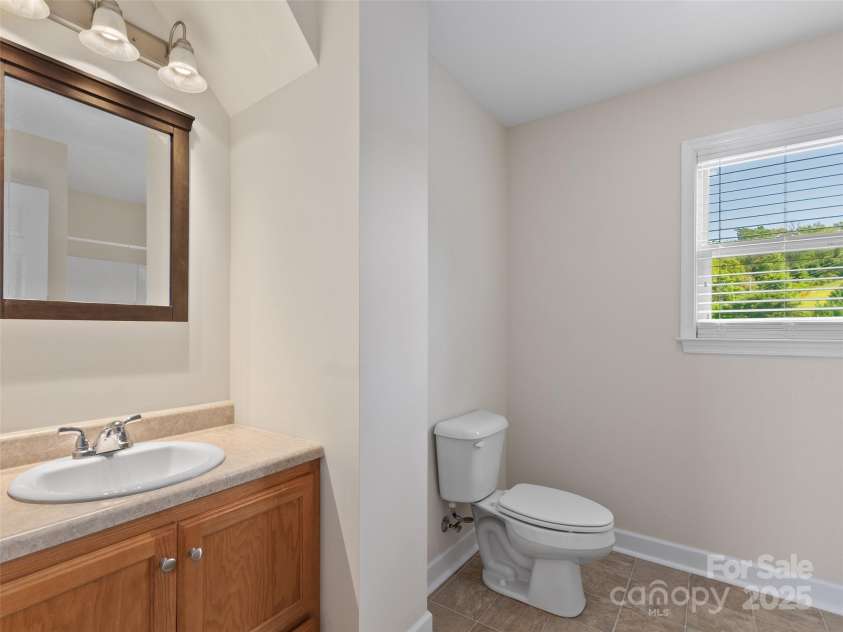 715 Windswept Ridge Road, Canton, NC 28716.  MLS# CAR4279065, YatesRealty ID 14802. 