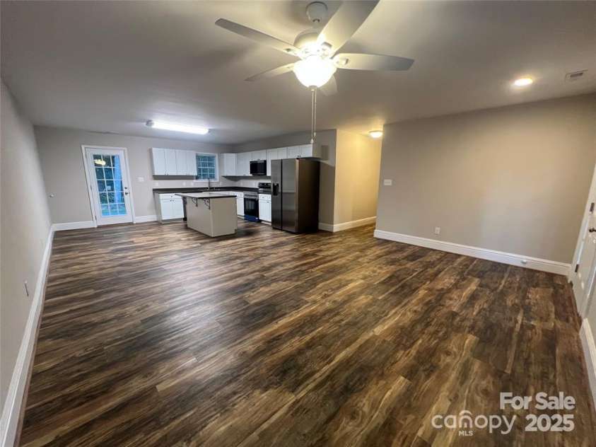 507 Putter Place, Chester, SC 29706.  MLS# CAR4274758, YatesRealty ID 14803. 