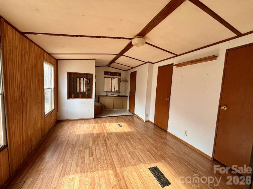 3476 Possum Trot Road, Burnsville, NC 28714.  MLS# CAR4342624, YatesRealty ID 14804. 