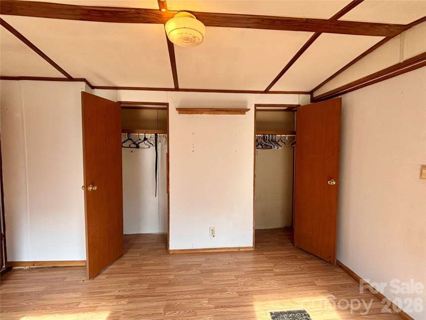3476 Possum Trot Road, Burnsville, NC 28714.  MLS# CAR4342624, YatesRealty ID 14804. 