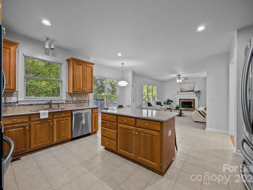 15831 Breton Brook Street, Huntersville, NC 28078.  MLS# CAR4255832, YatesRealty ID 14805. 