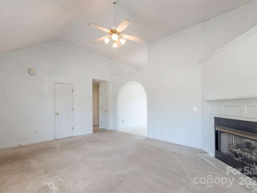 1805 Lawton Drive, Rock Hill, SC 29730.  MLS# CAR4243048, YatesRealty ID 14806. 