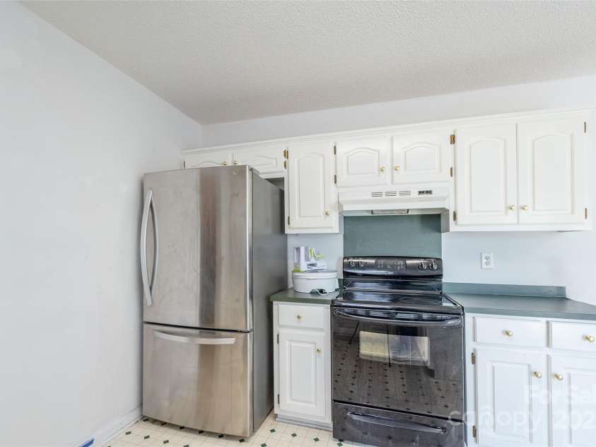 1805 Lawton Drive, Rock Hill, SC 29730.  MLS# CAR4243048, YatesRealty ID 14806. 