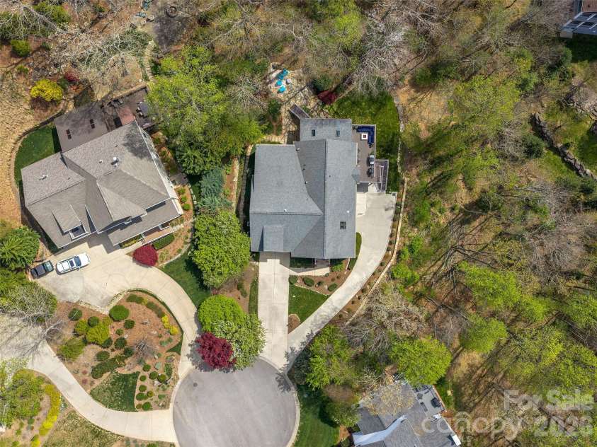 21 Rosebay Lane, Asheville, NC 28803.  MLS# CAR4367922, YatesRealty ID 14806. 