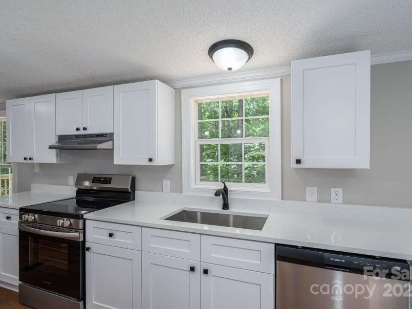 5376 Walter Estate Lane, Iron Station, NC 28080.  MLS# CAR4250882, YatesRealty ID 14807. 