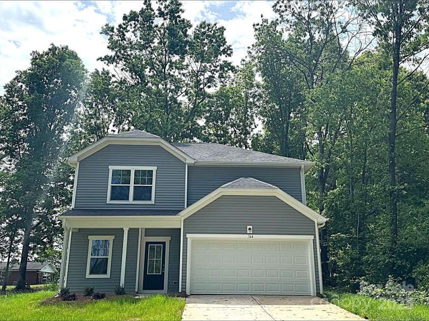 164 Wildwood Loop, Statesville, NC 28677.  MLS# CAR4203162, YatesRealty ID 14808. Front Exterior