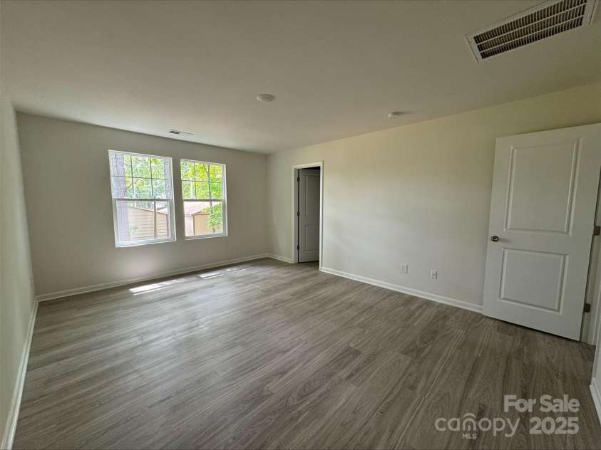164 Wildwood Loop, Statesville, NC 28677.  MLS# CAR4203162, YatesRealty ID 14808. Primary Bedroom