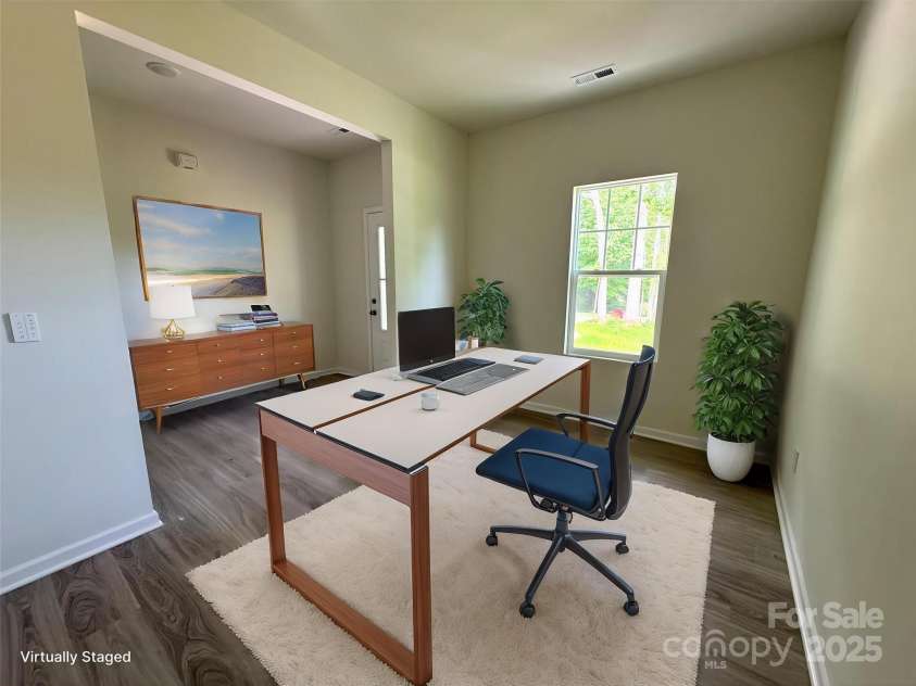 164 Wildwood Loop, Statesville, NC 28677.  MLS# CAR4203162, YatesRealty ID 14808. Virtually Staged Office/Flex room and Entry