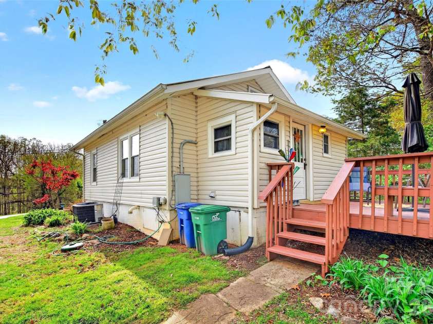 11 Dix Creek #2 Road, Leicester, NC 28748.  MLS# CAR4367192, YatesRealty ID 14809. 