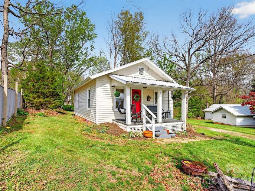 11 Dix Creek #2 Road, Leicester, NC 28748.  MLS# CAR4367192, YatesRealty ID 14809. 