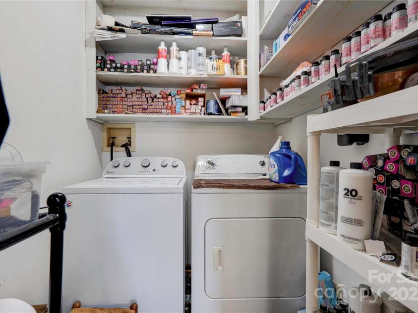 4009 Polkville Road, Shelby, NC 28150.  MLS# CAR4229032, YatesRealty ID 1481. Laundry Room