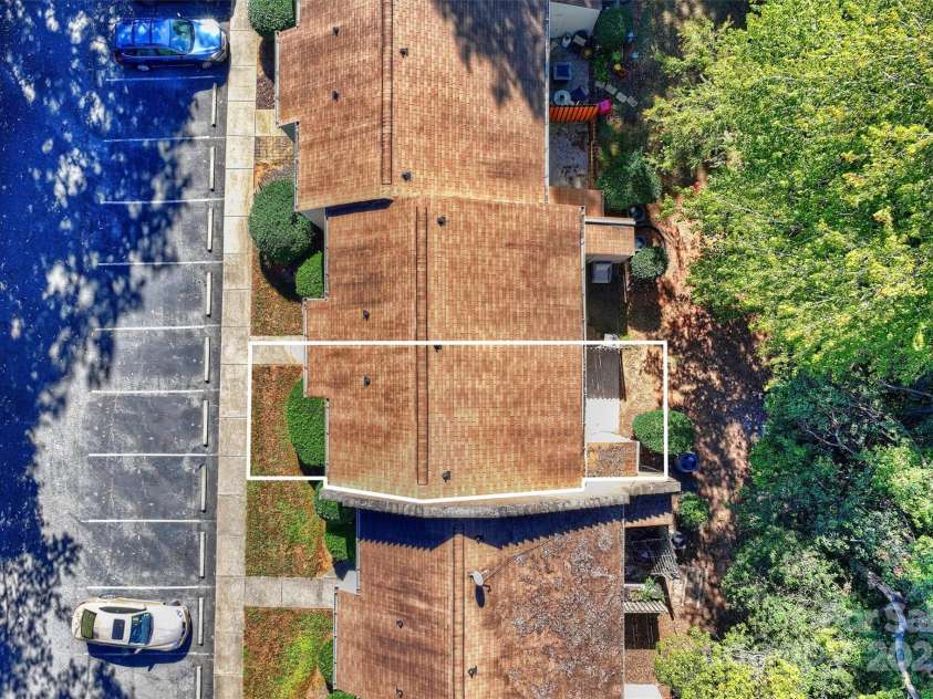 951 Hollywood Street, Charlotte, NC 28211.  MLS# CAR4312884, YatesRealty ID 1481. 