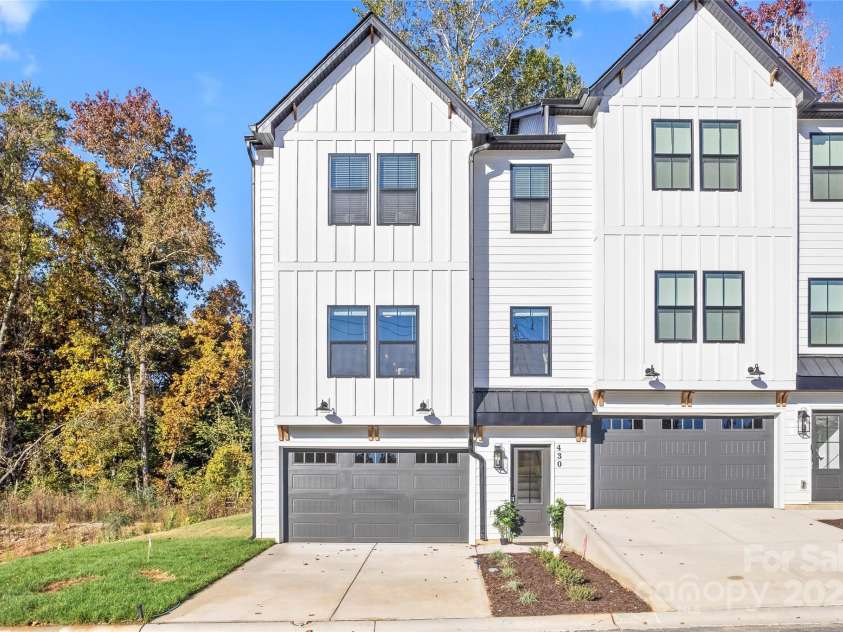430 Bogue Drive, Fort Mill, SC 29708.  MLS# CAR4310642, YatesRealty ID 14811. 