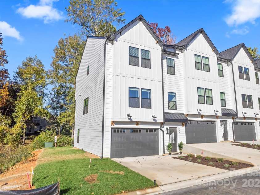 430 Bogue Drive, Fort Mill, SC 29708.  MLS# CAR4310642, YatesRealty ID 14811. 