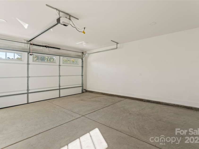 430 Bogue Drive, Fort Mill, SC 29708.  MLS# CAR4310642, YatesRealty ID 14811. 