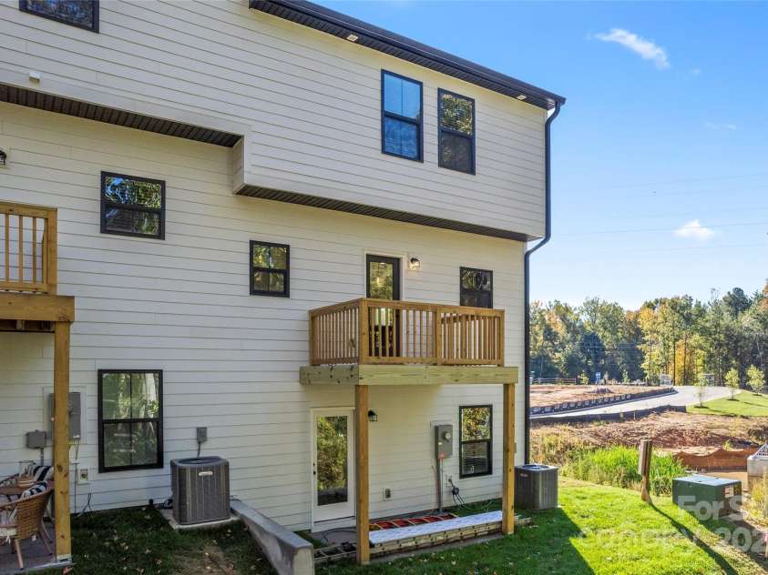 430 Bogue Drive, Fort Mill, SC 29708.  MLS# CAR4310642, YatesRealty ID 14811. 