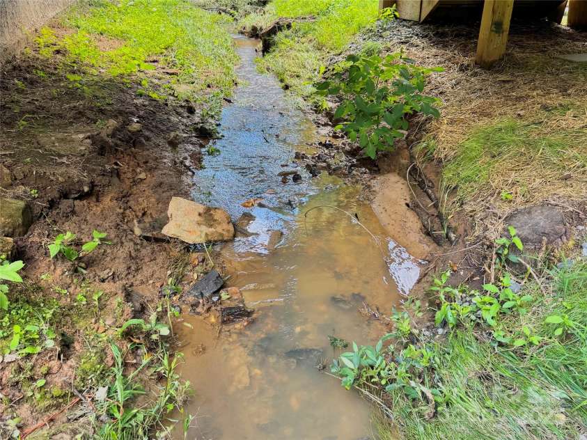 153 Arrowood Corner Road, Mars Hill, NC 28754.  MLS# CAR4283889, YatesRealty ID 14815. 