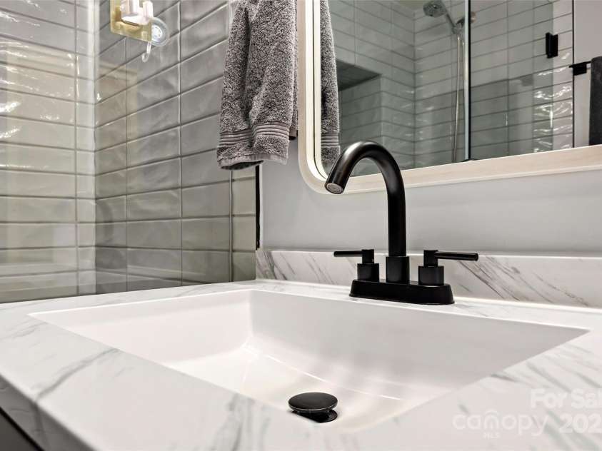 153 Arrowood Corner Road, Mars Hill, NC 28754.  MLS# CAR4283889, YatesRealty ID 14815. 