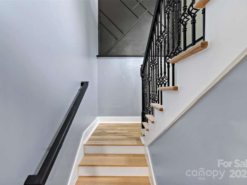 153 Arrowood Corner Road, Mars Hill, NC 28754.  MLS# CAR4283889, YatesRealty ID 14815. 