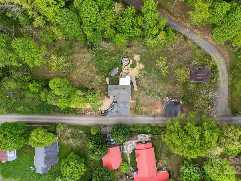 153 Arrowood Corner Road, Mars Hill, NC 28754.  MLS# CAR4283889, YatesRealty ID 14815. 