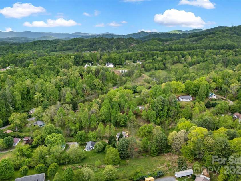 153 Arrowood Corner Road, Mars Hill, NC 28754.  MLS# CAR4283889, YatesRealty ID 14815. 
