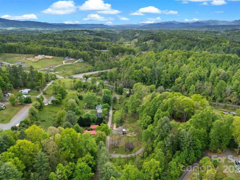 153 Arrowood Corner Road, Mars Hill, NC 28754.  MLS# CAR4283889, YatesRealty ID 14815. 
