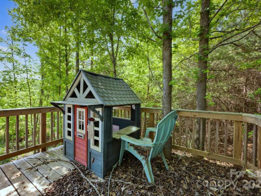 13408 Portside Lane, Lancaster, SC 29720.  MLS# CAR4249986, YatesRealty ID 14816. Tree Fort!