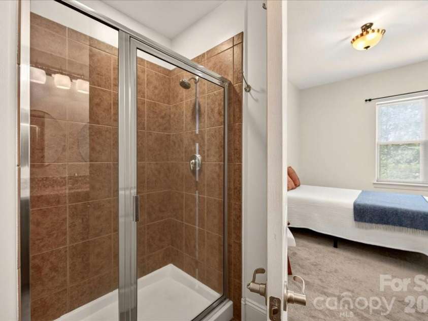 4625 Piedmont Row Drive, Charlotte, NC 28210.  MLS# CAR4400741, YatesRealty ID 14816. 
