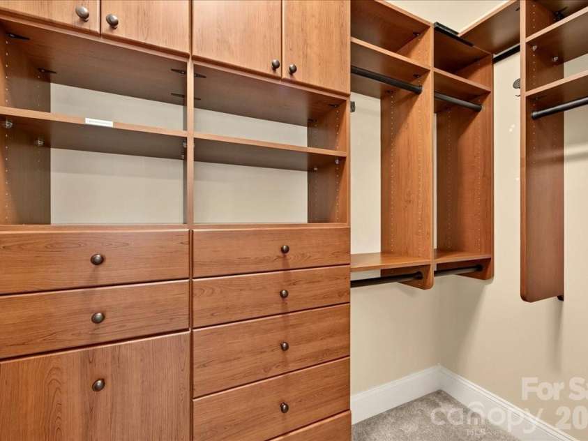 4625 Piedmont Row Drive, Charlotte, NC 28210.  MLS# CAR4400741, YatesRealty ID 14816. Custom walk-in closet