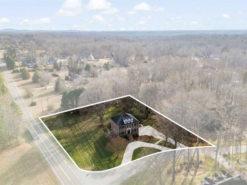 503 Bridgestone Court, Gastonia, NC 28056.  MLS# CAR4416312, YatesRealty ID 14817. 