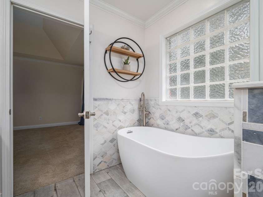 503 Bridgestone Court, Gastonia, NC 28056.  MLS# CAR4416312, YatesRealty ID 14817. 