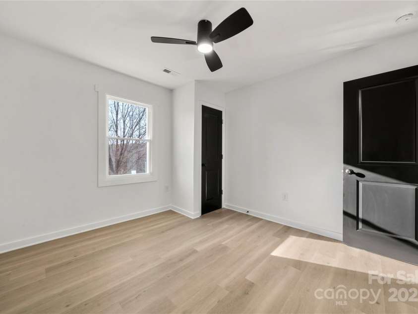 2120 Green Oak Drive, Shelby, NC 28152.  MLS# CAR4240877, YatesRealty ID 14818. Spacious third bedroom with ceiling fan.