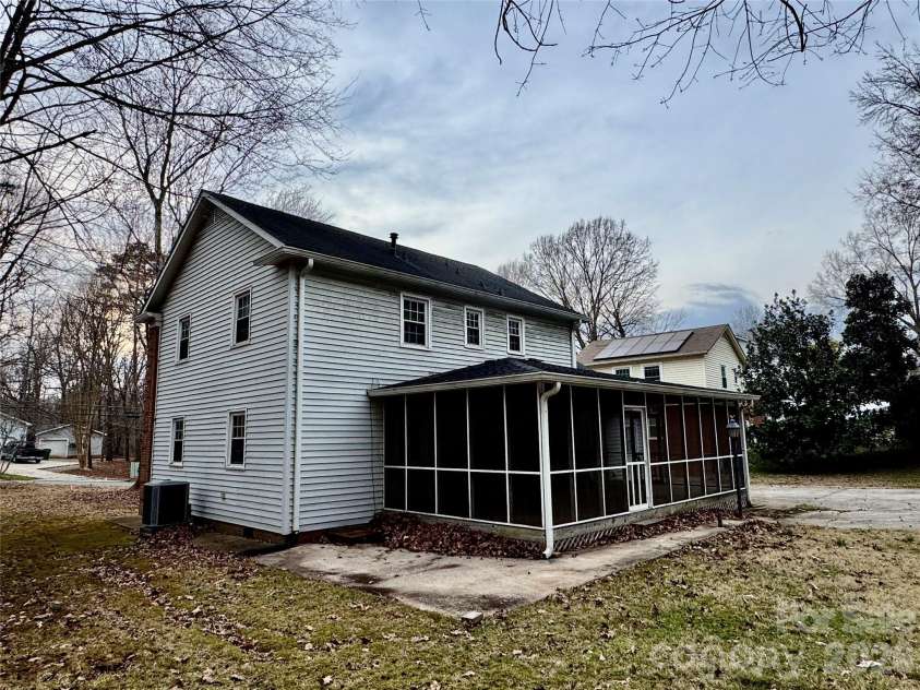 7817 Ritter Drive, Charlotte, NC 28270.  MLS# CAR4351493, YatesRealty ID 14818. 