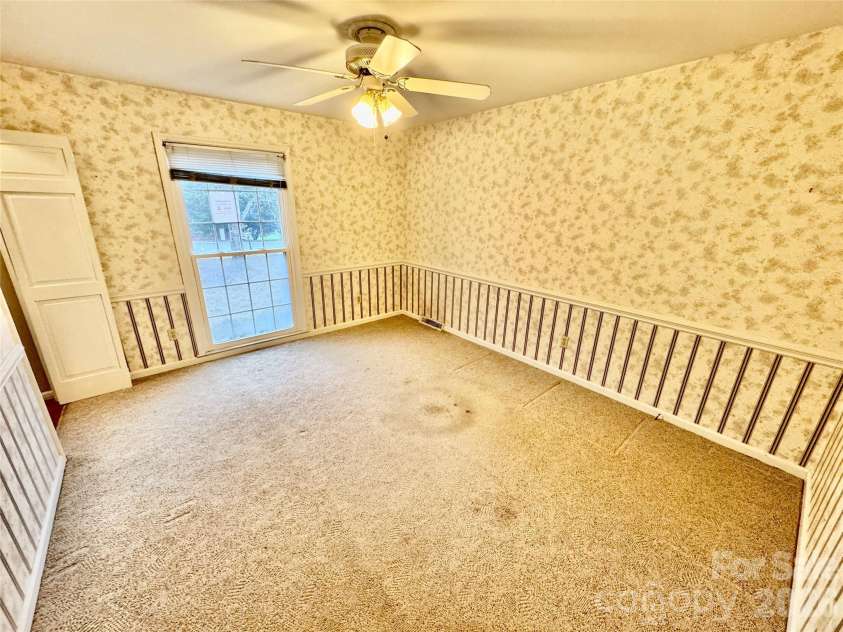 7817 Ritter Drive, Charlotte, NC 28270.  MLS# CAR4351493, YatesRealty ID 14818. 
