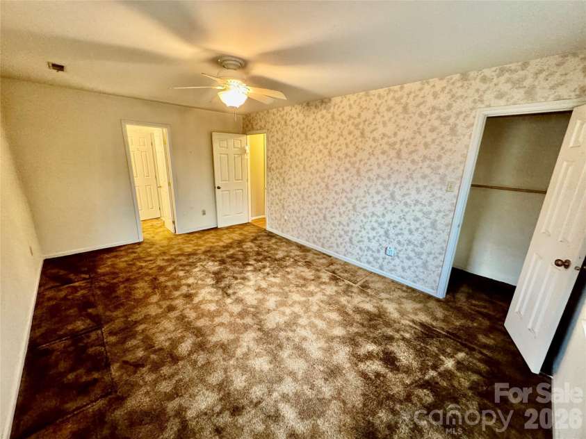 7817 Ritter Drive, Charlotte, NC 28270.  MLS# CAR4351493, YatesRealty ID 14818. 