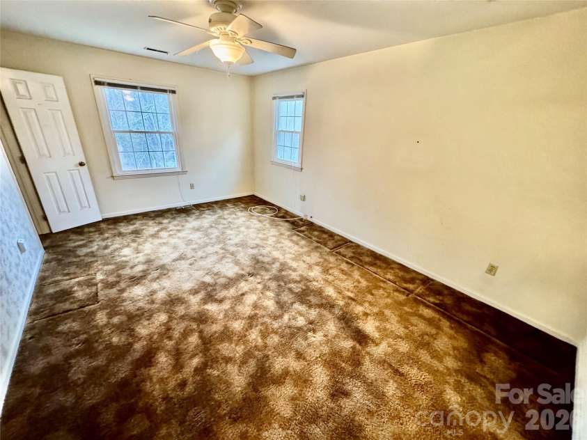 7817 Ritter Drive, Charlotte, NC 28270.  MLS# CAR4351493, YatesRealty ID 14818. 