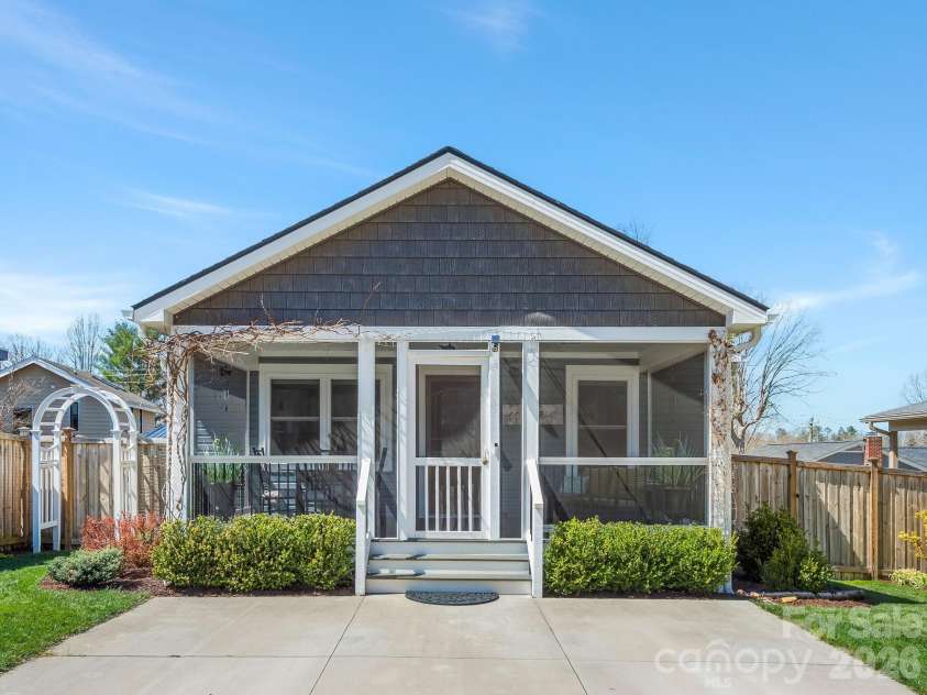 482 Booker Street, Asheville, NC 28803.  MLS# CAR4362039, YatesRealty ID 14819. 