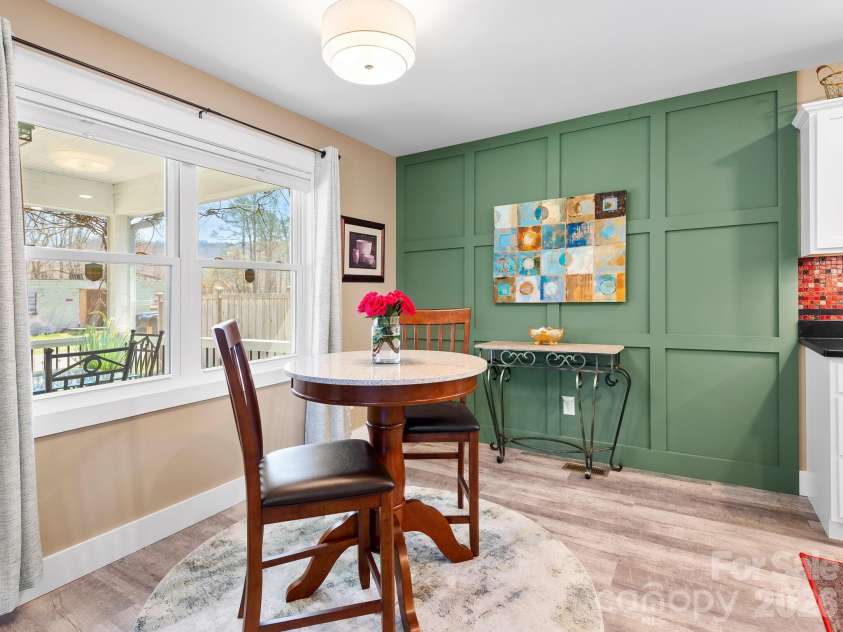 482 Booker Street, Asheville, NC 28803.  MLS# CAR4362039, YatesRealty ID 14819. Dining room