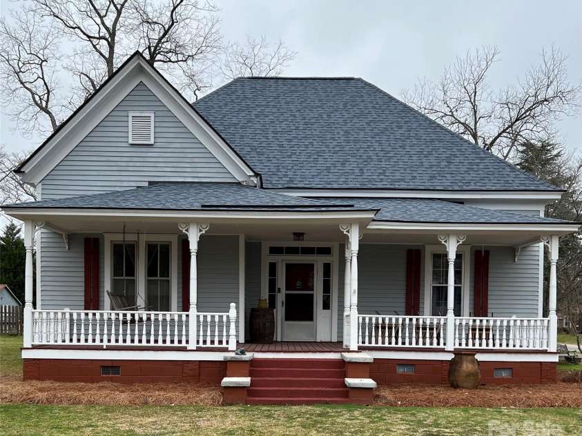 818 Calhoun Street, Johnston, SC 29832.  MLS# CAR4229029, YatesRealty ID 1482. 