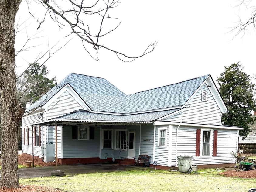 818 Calhoun Street, Johnston, SC 29832.  MLS# CAR4229029, YatesRealty ID 1482. 