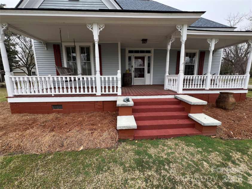 818 Calhoun Street, Johnston, SC 29832.  MLS# CAR4229029, YatesRealty ID 1482. 