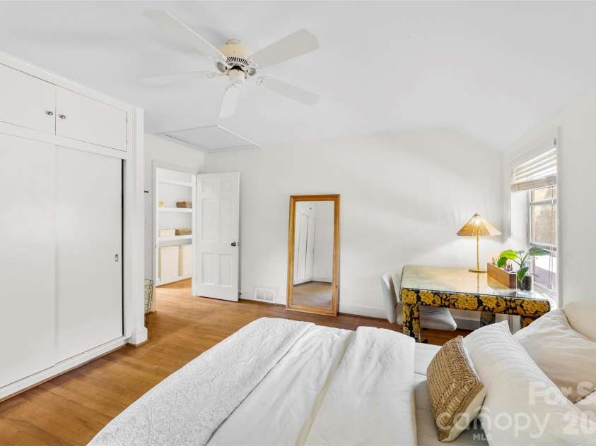 1519 Providence Road, Charlotte, NC 28207.  MLS# CAR4357313, YatesRealty ID 14820. Bedroom #2