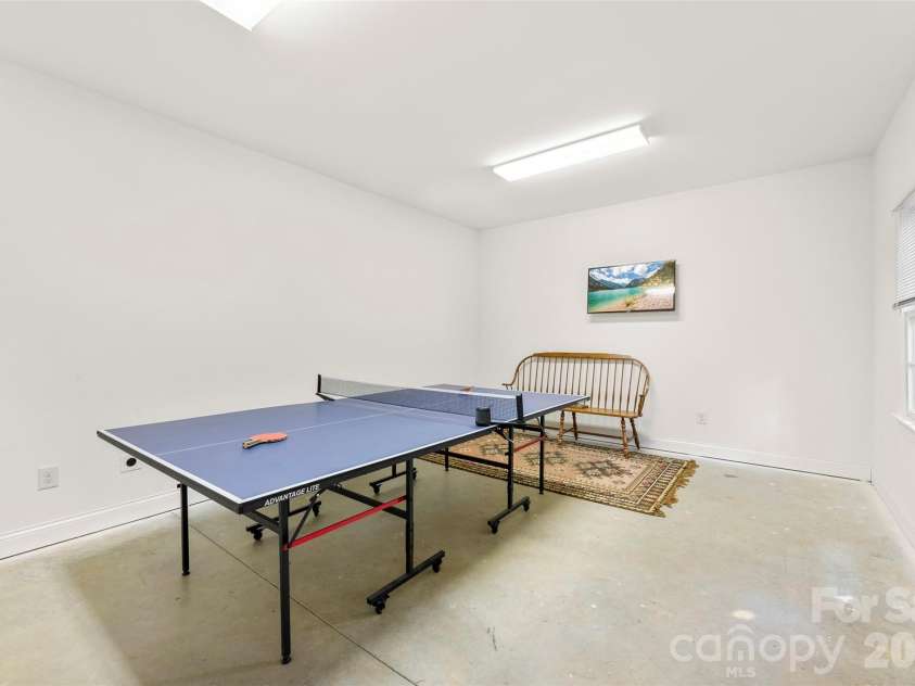 1519 Providence Road, Charlotte, NC 28207.  MLS# CAR4357313, YatesRealty ID 14820. Cottage interior