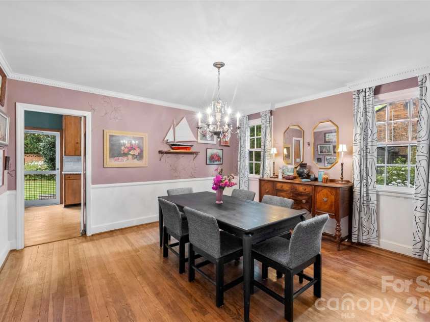 1519 Providence Road, Charlotte, NC 28207.  MLS# CAR4357313, YatesRealty ID 14820. Dining Room