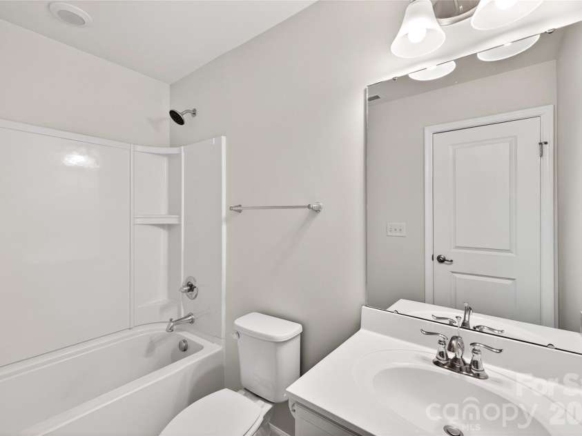 846 Longford Drive, Gastonia, NC 28056.  MLS# CAR4356610, YatesRealty ID 14821. 