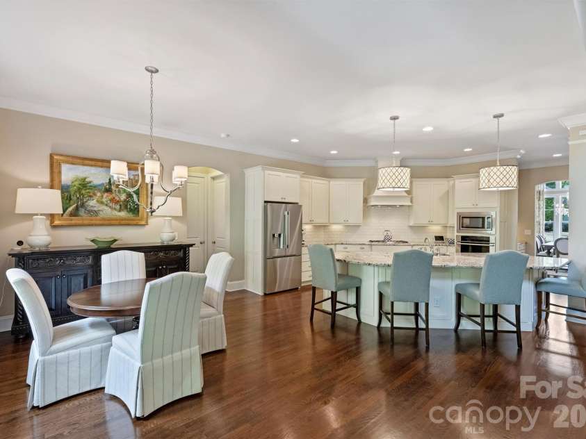 2209 Tatton Hall Road, Fort Mill, SC 29715.  MLS# CAR4366700, YatesRealty ID 14822. Kitchen/Breakfast